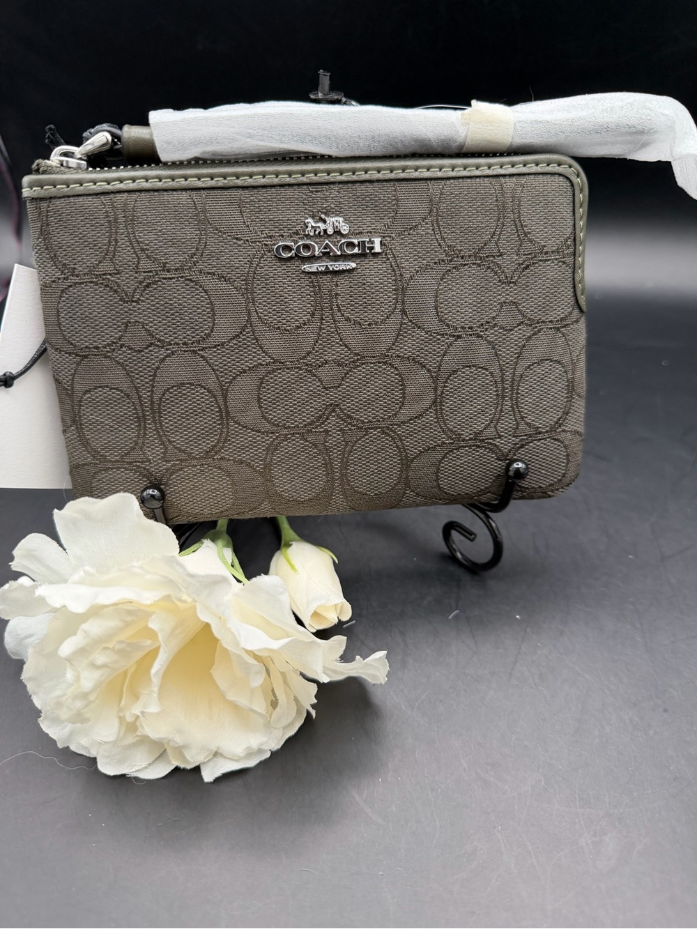 Coach Signature Zip Wristlet in Olive Drab